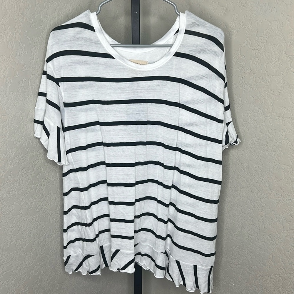 710 - Chaser NWT White/Black Striped Short Sleeve T-Shirt Top
